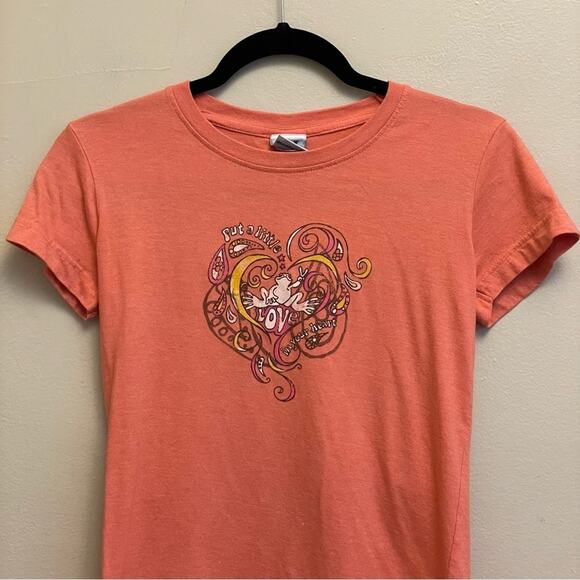 PeaceFrog XS short sleeve graphic tee Frog heart 1970s vibes Barbie barbiecore - Picture 2 of 7